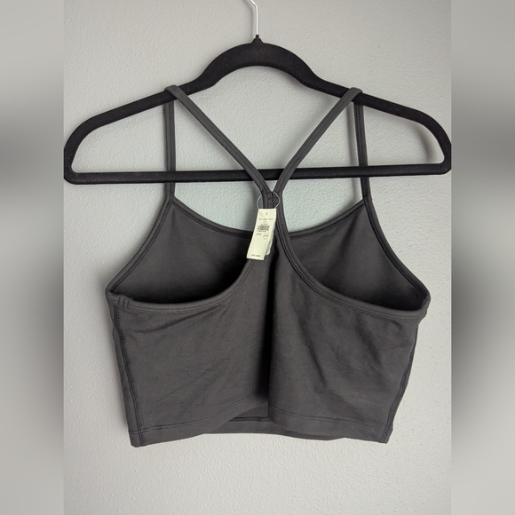 NWT. Aerie Black Gray Sports Bra With Built In Bra. No Pads. - Picture 2 of 5